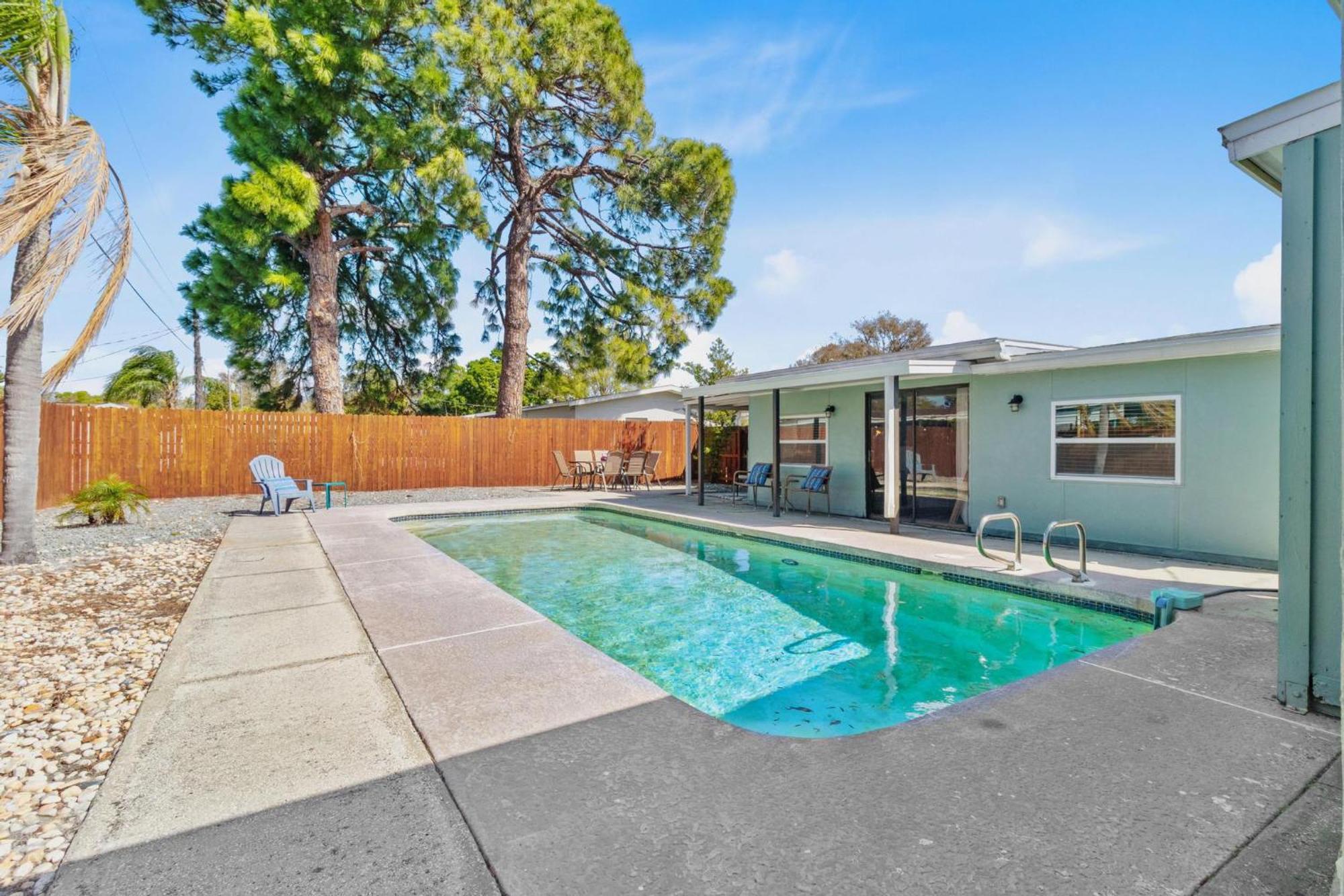 Relaxing Pool Home For Family Getaway Close To Tampa Zoo, Busch Gardens, Restaurants And Shopping! Eksteriør bilde